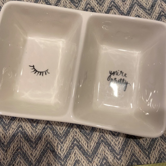 Rae Dunn “You’re Pretty” White Divided Trinket Tray 8x5 - Picture 3 of 5